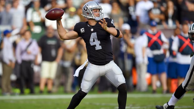 oakland-raiders-derek-carr.jpg